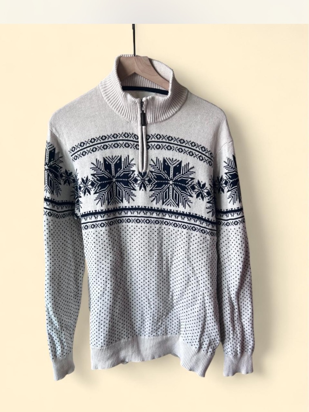 Aspen Norway Fair Isle inspired Cream + navy snowflake quarter zip sweater XL